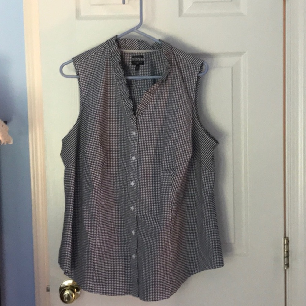 Talbots gingham sleeveless blouse